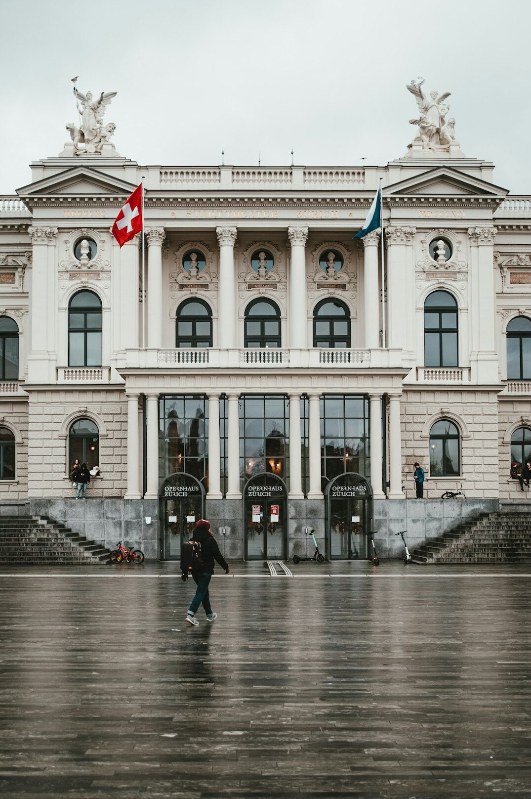 swiss government building